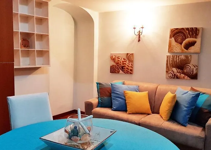 Il Salotto - 招待所 4*